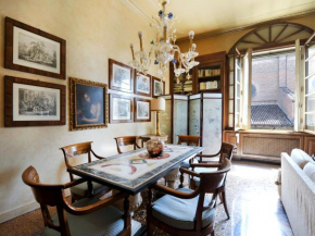 Гостиница Strada Maggiore Apartment  Болонья